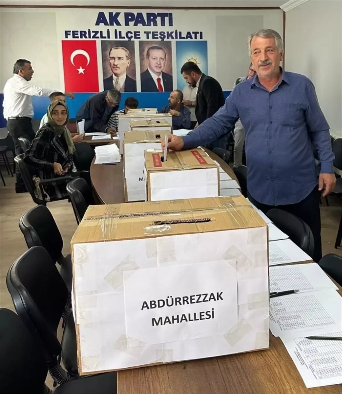 AK Parti Ferizli\'de Delege Seçimleri Yapıldı