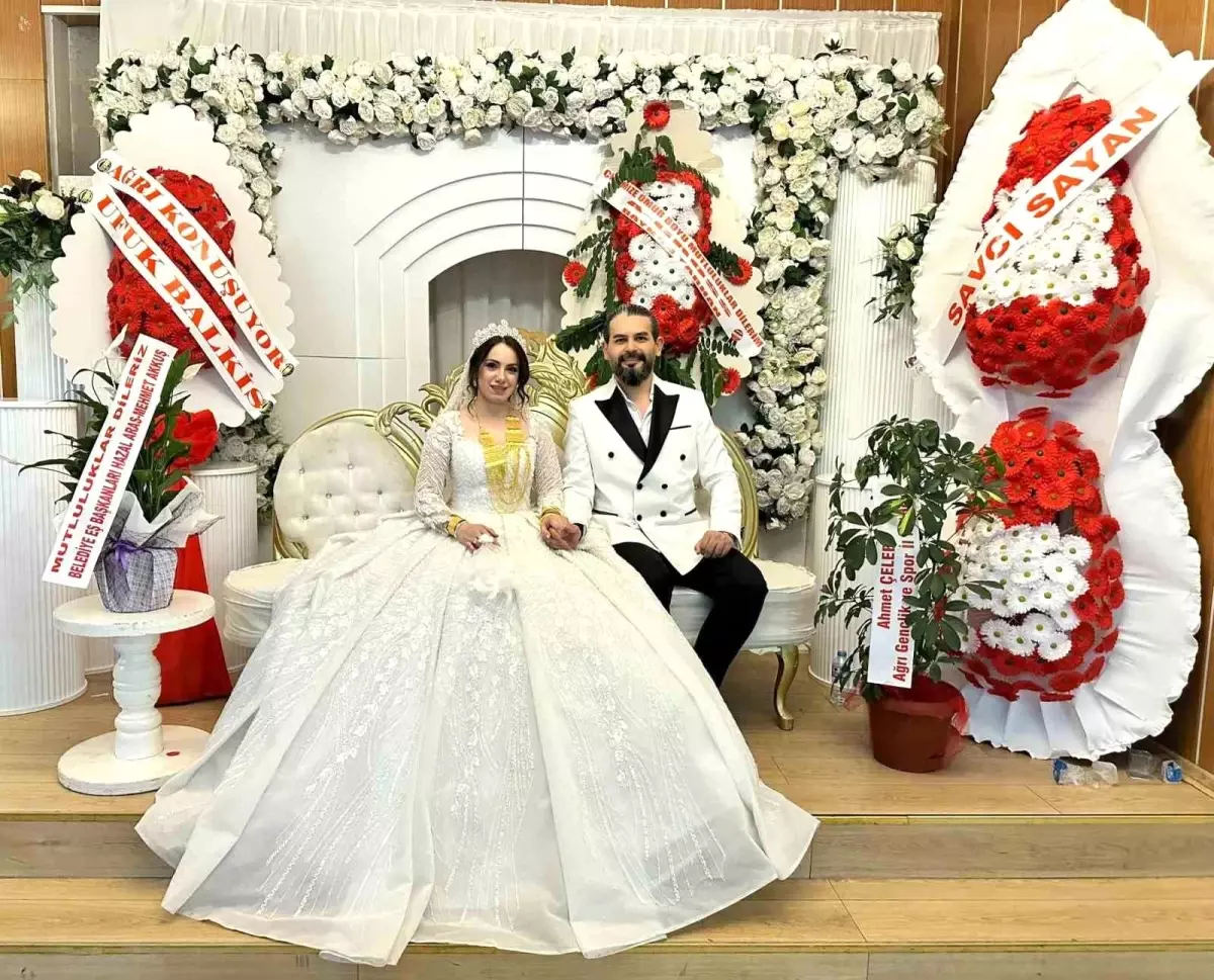 Gürkan Güneş ve Yurda Nur Aslankılıç\'ın Düğünü