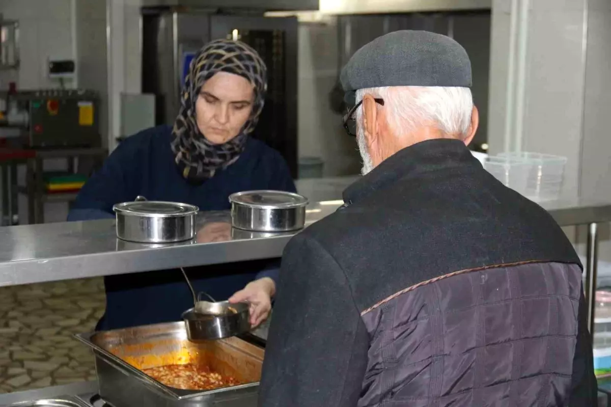 Ücretsiz Aşevine Yoğun Talep