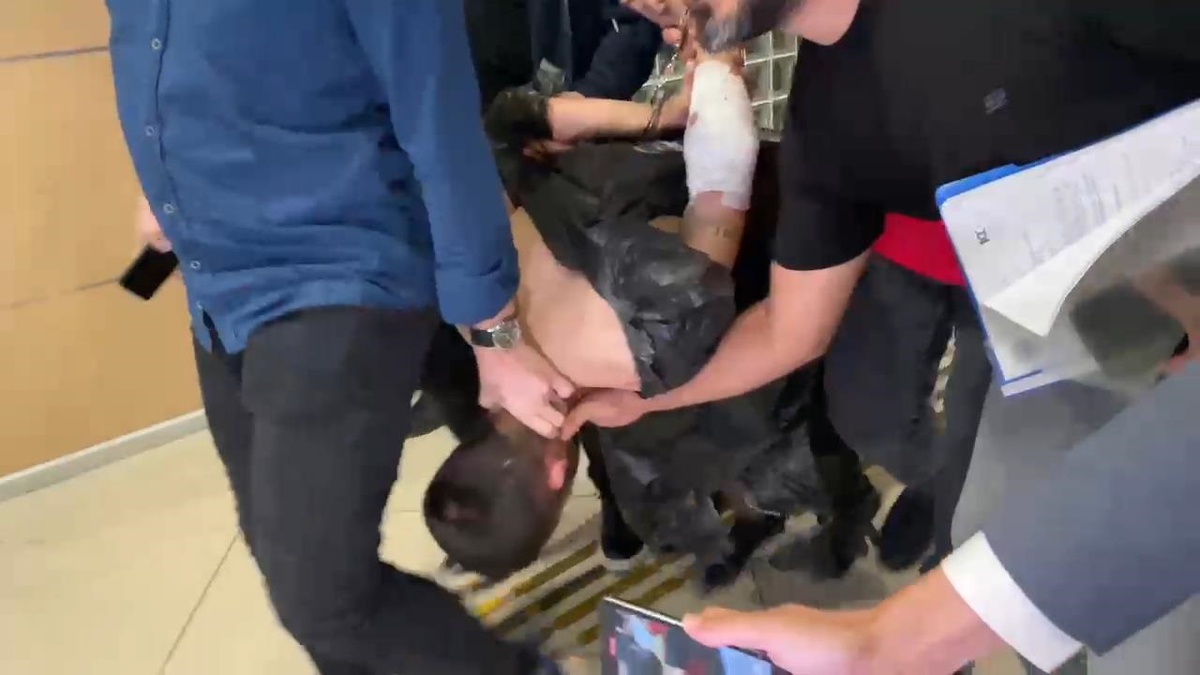 Şehit Polis Memuru Şeyda Yılmaz\'ın Saldırganı Adliyeye Sevk Edildi