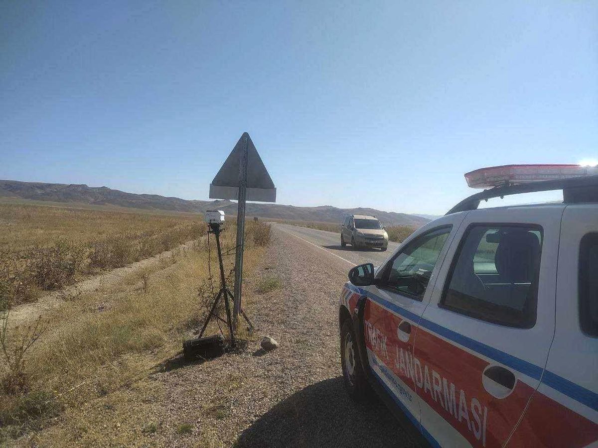 Van\'da Trafik Denetimlerinde 89 Araç Men Edildi