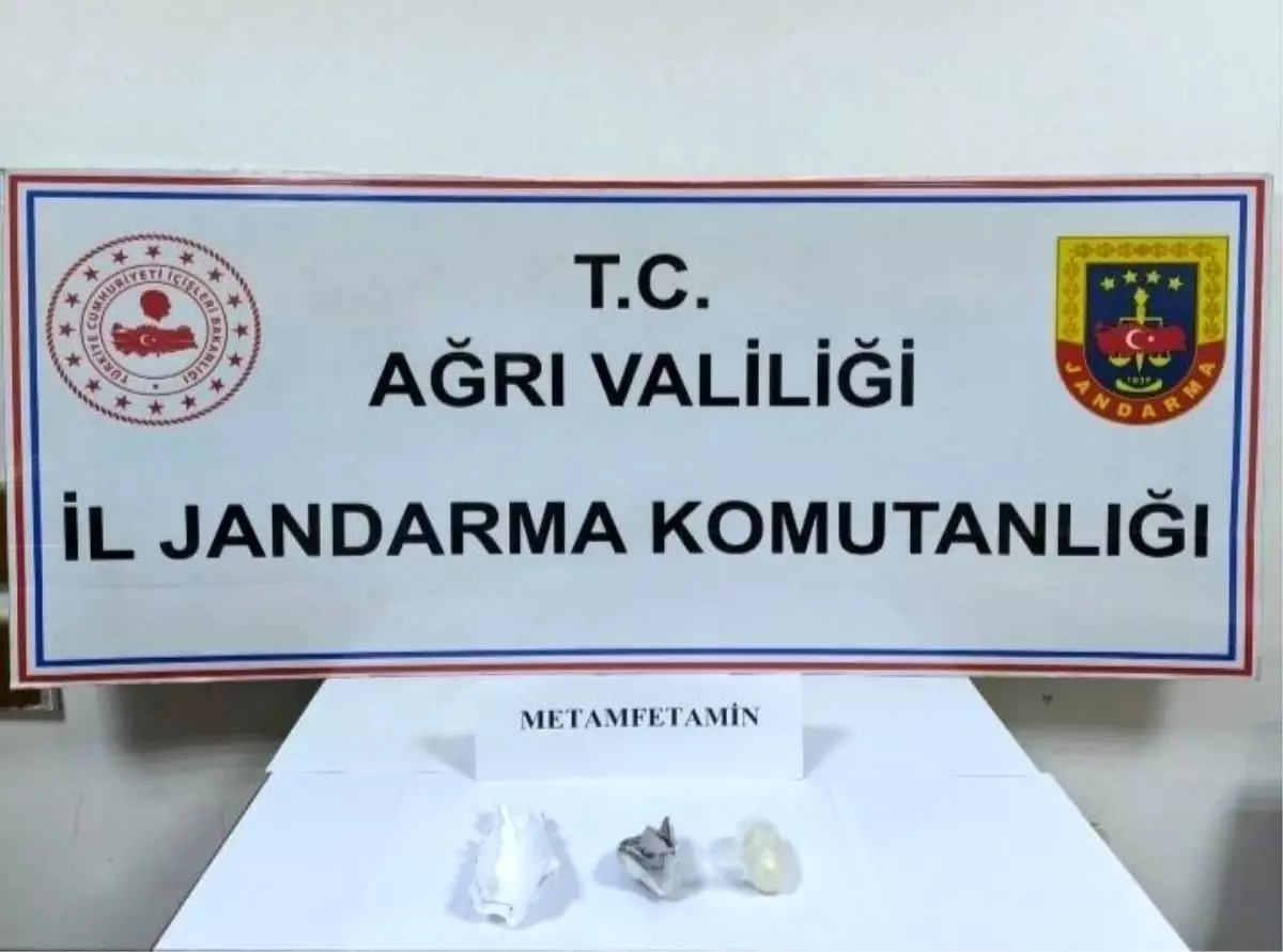 Ağrı\'da Uyuşturucu Operasyonu: 3 Tutuklama