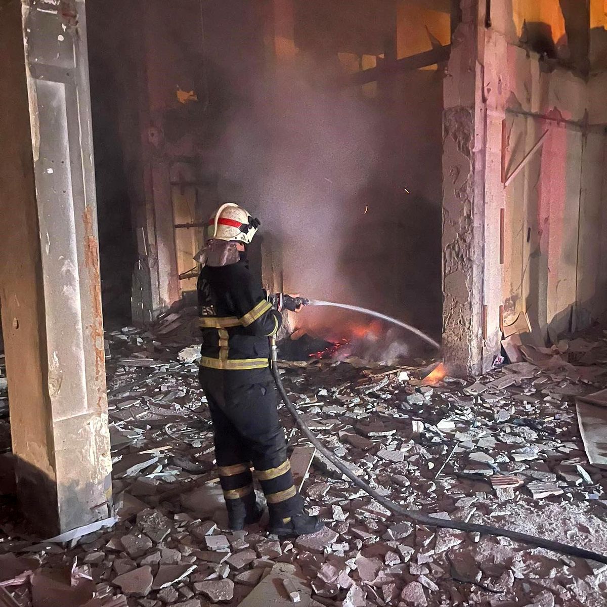 Hatay\'da metruk iş yeri yangını