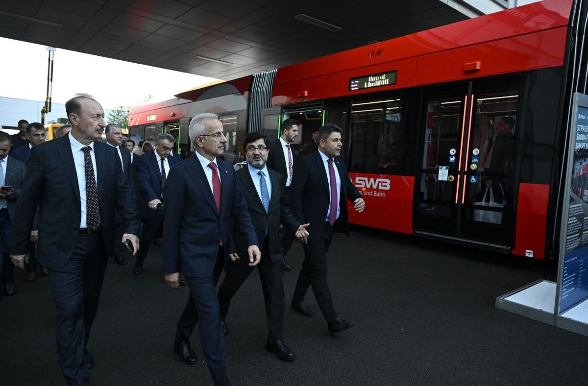 Ulaştırma Bakanı InnoTrans 2024\'te Önemli Görüşmeler Yaptı