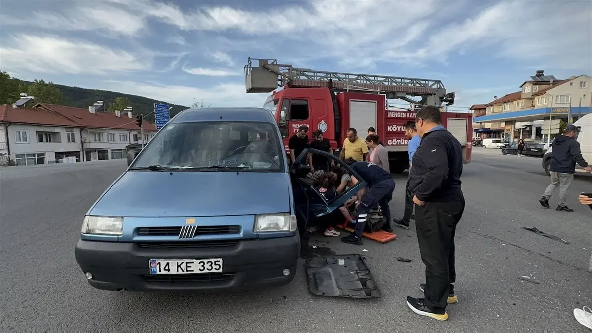 Mengen\'de Ambulans ile Trafik Kazası