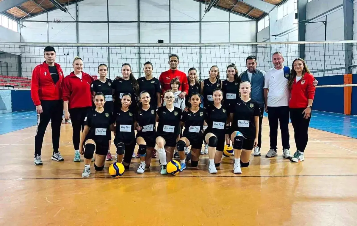 Çaycumaspor Küçük Kızlar 3-0 Galip