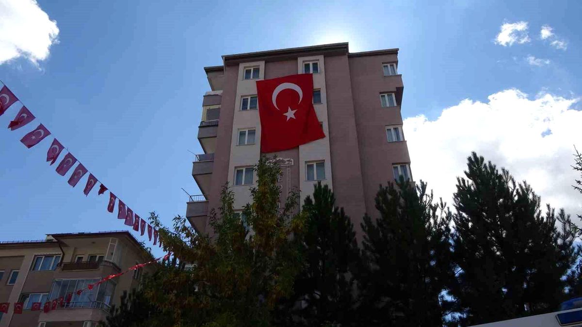 Ümraniye\'de Şehit Düşen Polis Memuru Şeyda Yılmaz\'ın Hayali Gerçek Oldu