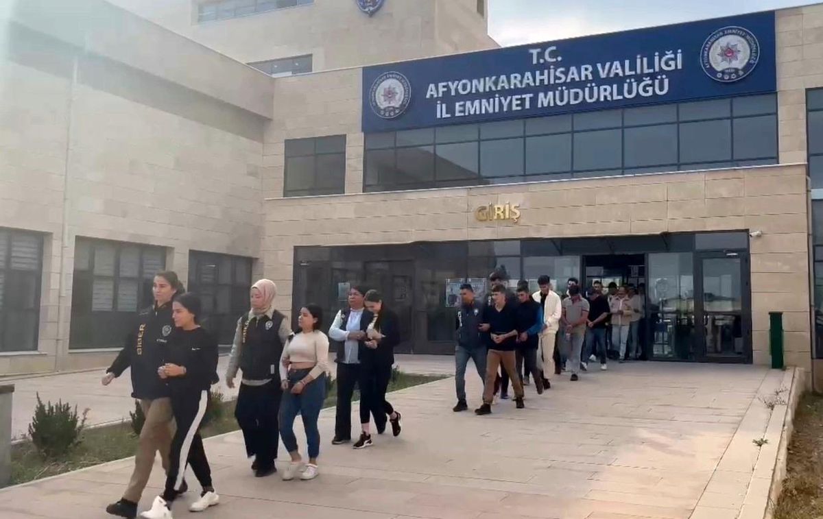 Afyonkarahisar\'da Büyük Dolandırıcılık Operasyonu