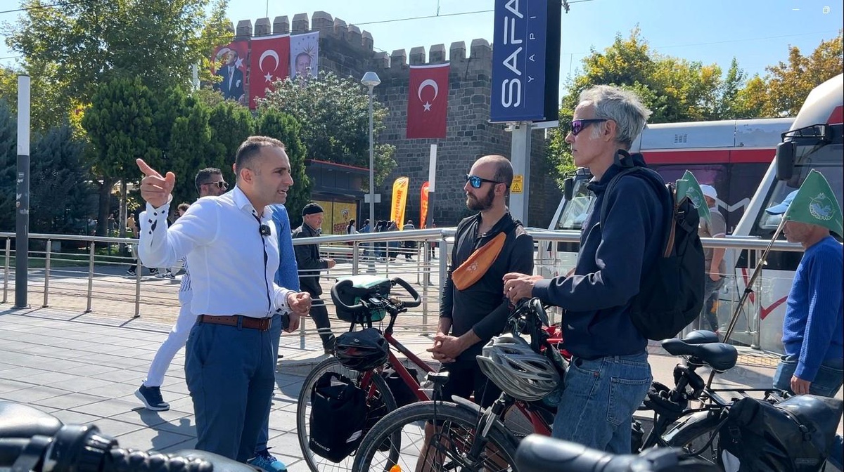 COP29 İçin Yola Çıkan Aktivistler Kayseri\'de Bisiklet Kültürünü İnceledi