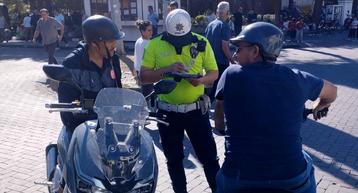 Kula\'da Motosiklet Denetimleri Devam Ediyor