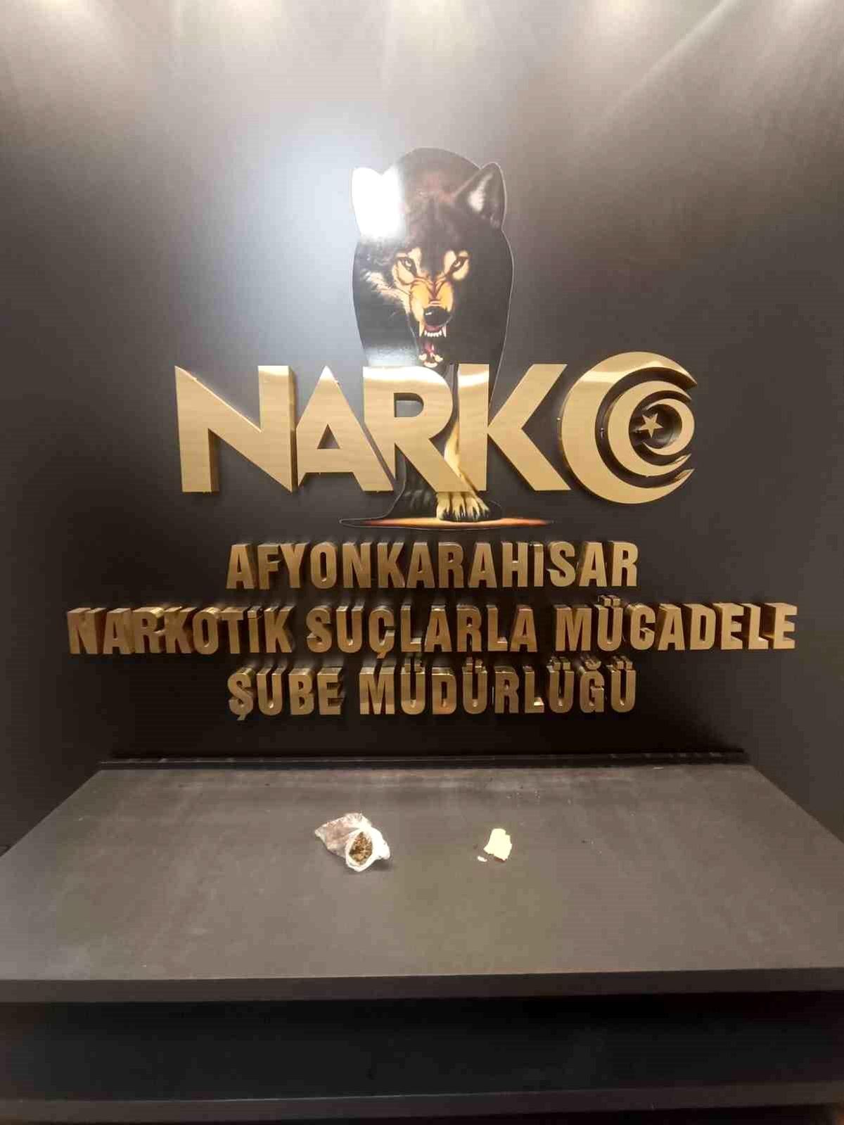 Uyuşturucu ile Yakalanan Yolcu Gözaltında