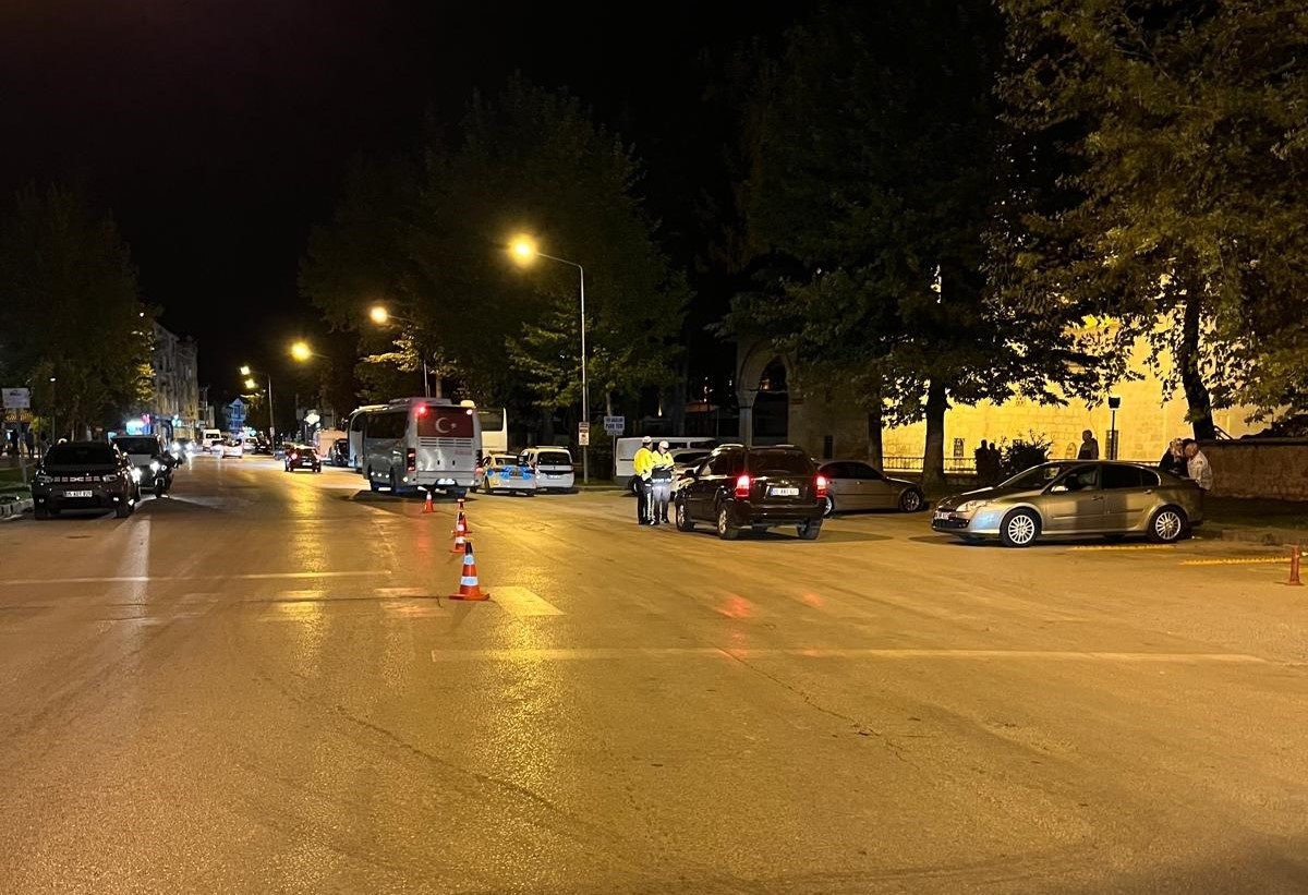 Amasya\'da Uyuşturucu Testi ile Trafik Denetimi