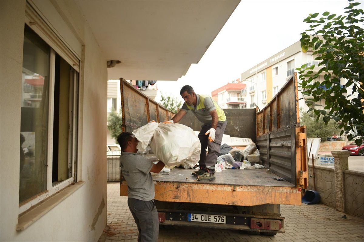 Kepez\'deki Kötü Kokuya Çöp Çözümü