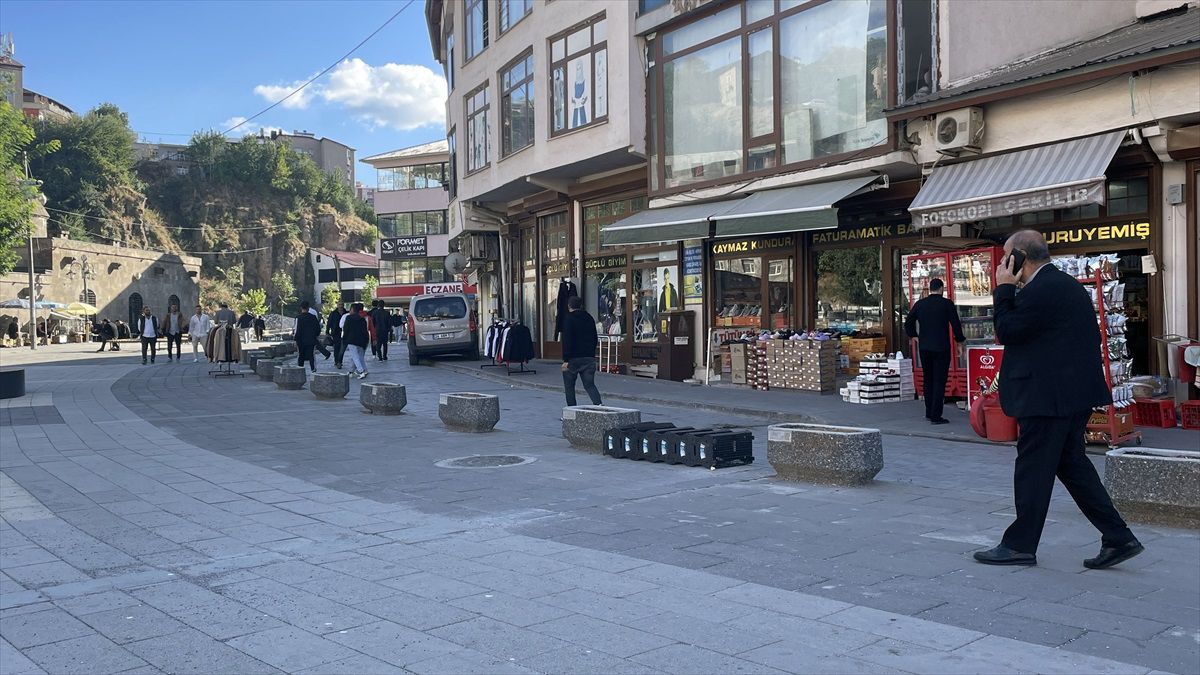 Tatvan\'da 4,5 Büyüklüğünde Deprem