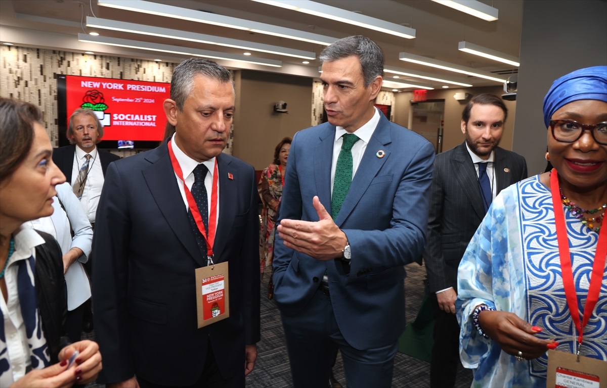 Özgür Özel: Filistin\'e Tepki Yetersiz