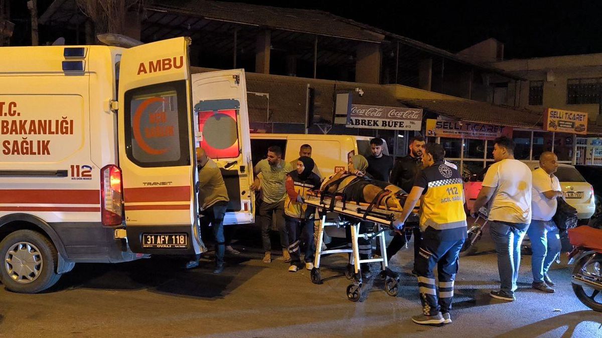 Hatay\'da Motosiklet Kazası: İki Yaralı