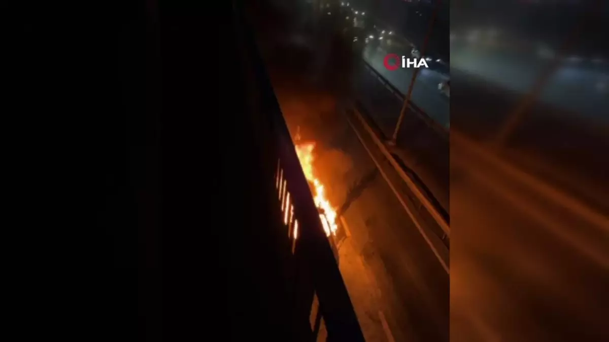 Florya E-5\'te Araç Yangını