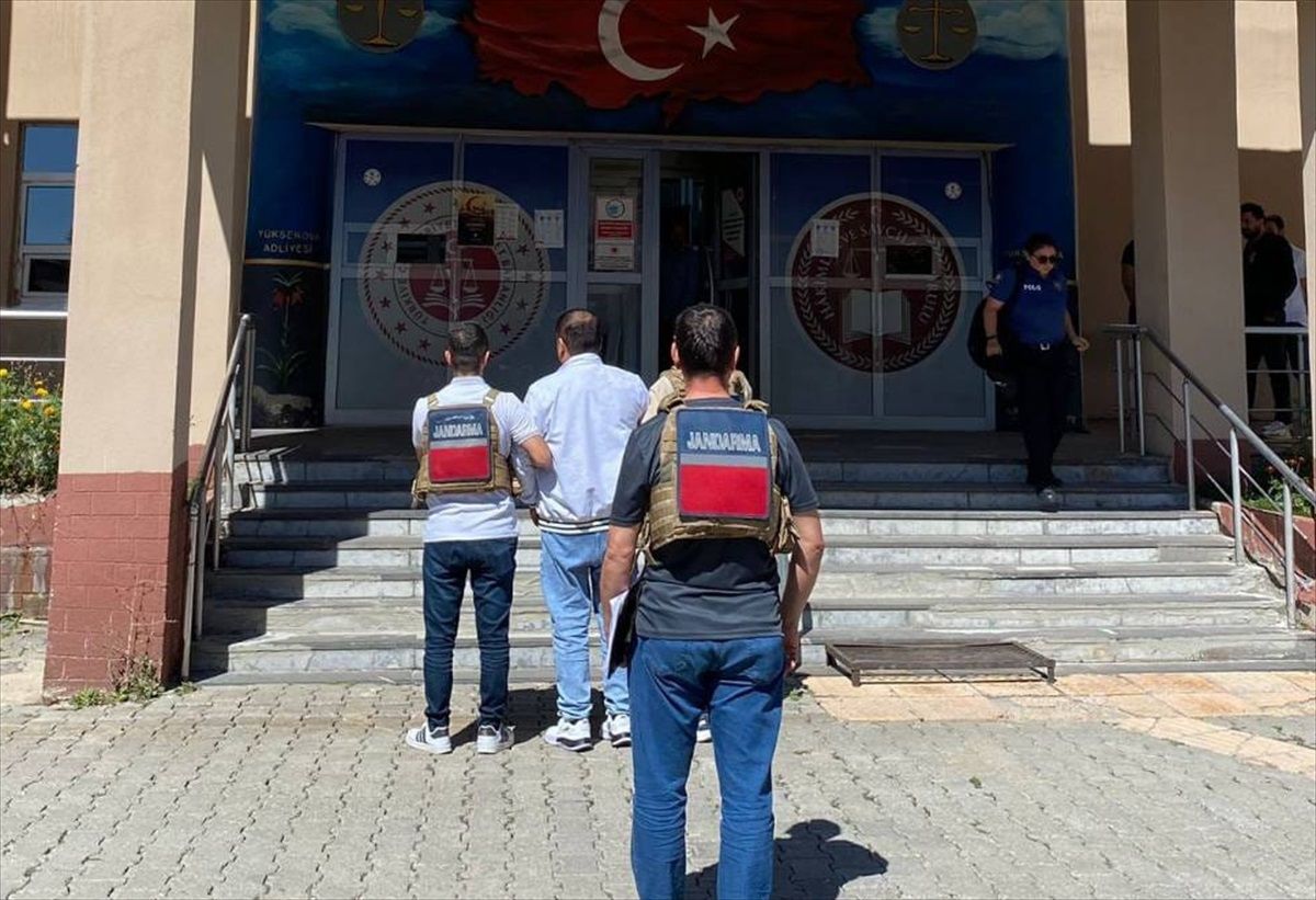 Hakkari\'de İki Hükümlü Yakalandı