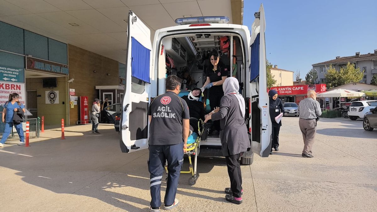 İnegöl\'de Minibüs ve Bisiklet Kazası