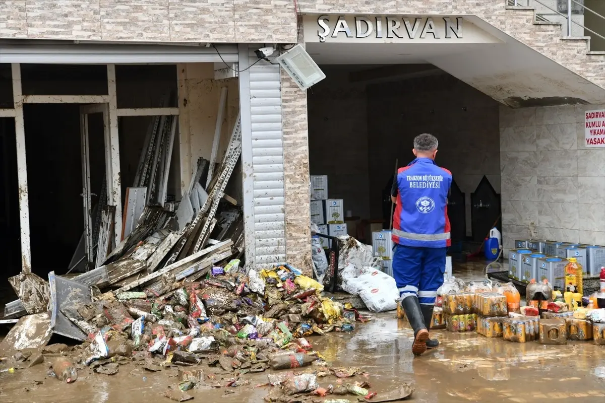 Trabzon\'da Sel ve Heyelan Sonrası Destek Çalışmaları