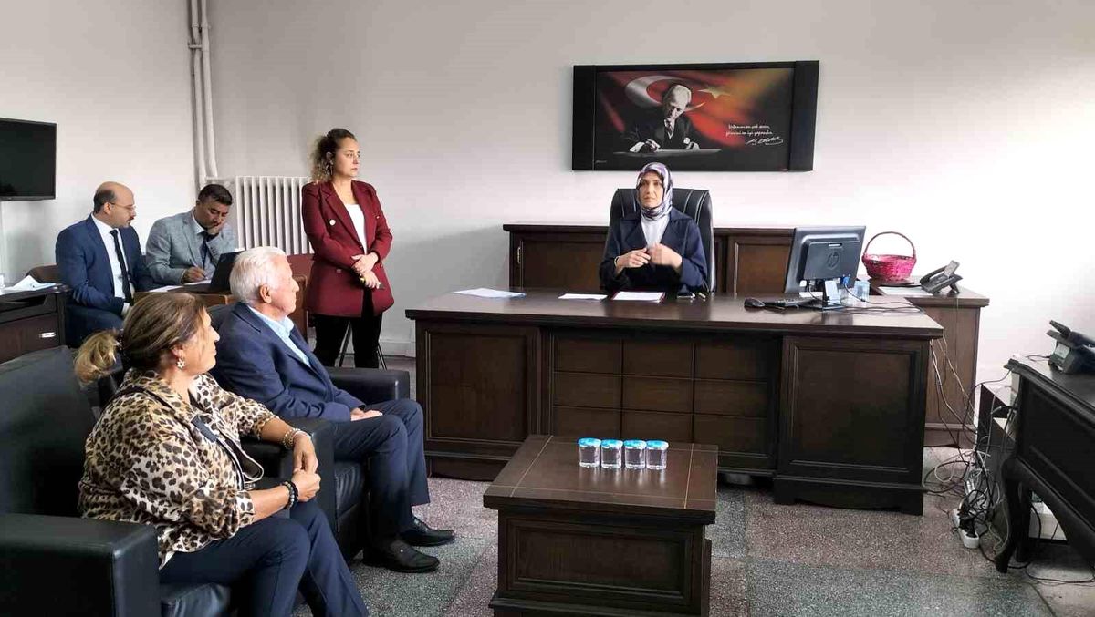 Afyonkarahisar\'da Halk Toplantısı Yapıldı