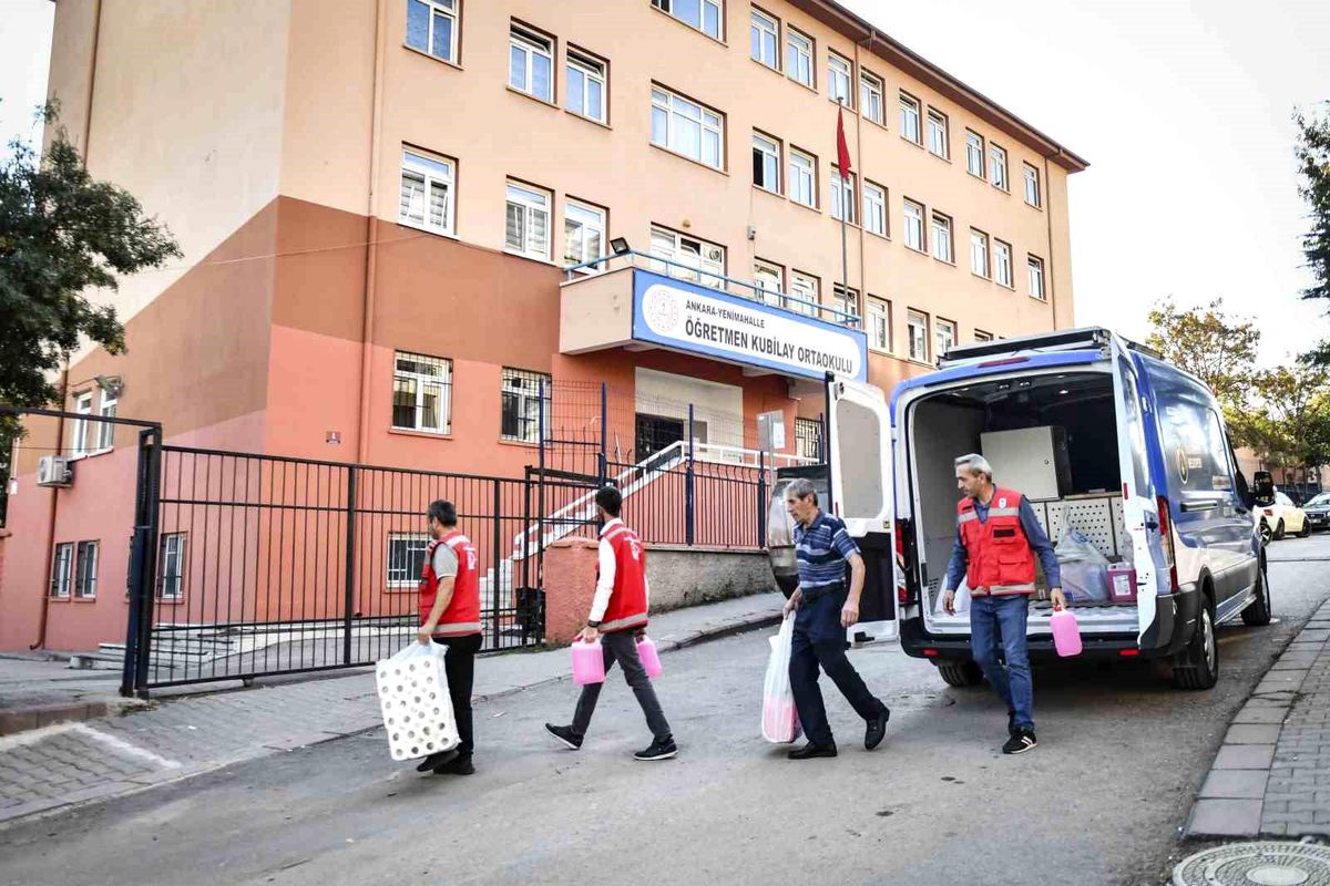 Ankara\'dan Okullara Temizlik Desteği