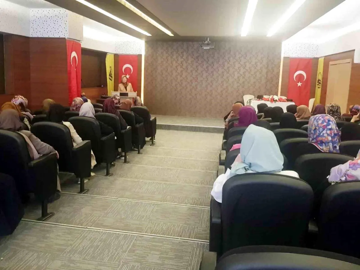 Bayburt Belediyesi Aile Yaşam Merkezi, Mevlid-i Nebi Haftası\'nda Kadınlara Yönelik Program Düzenledi