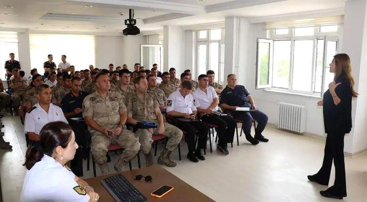 Bilecik\'te Jandarmaya Şiddetle Mücadele Eğitimi
