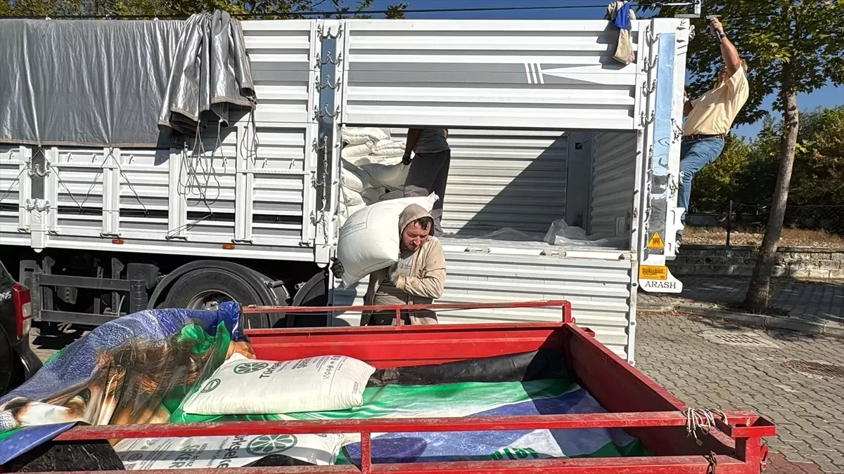 Bolu\'da Arıcılara 52 Ton Şeker Desteği