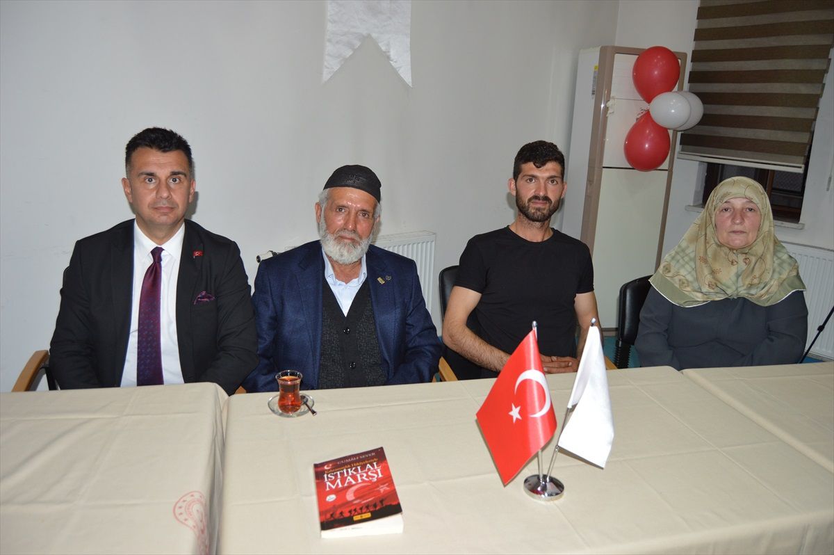 Şehit Aileleri ve Çocuklardan Kitap Okuma Etkinliği