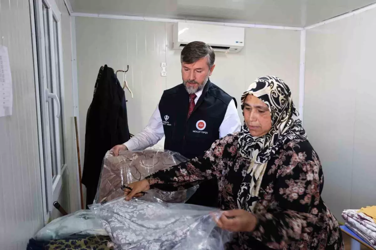 Güzel İşler Merkezi Depremzedelere Umut Oluyor