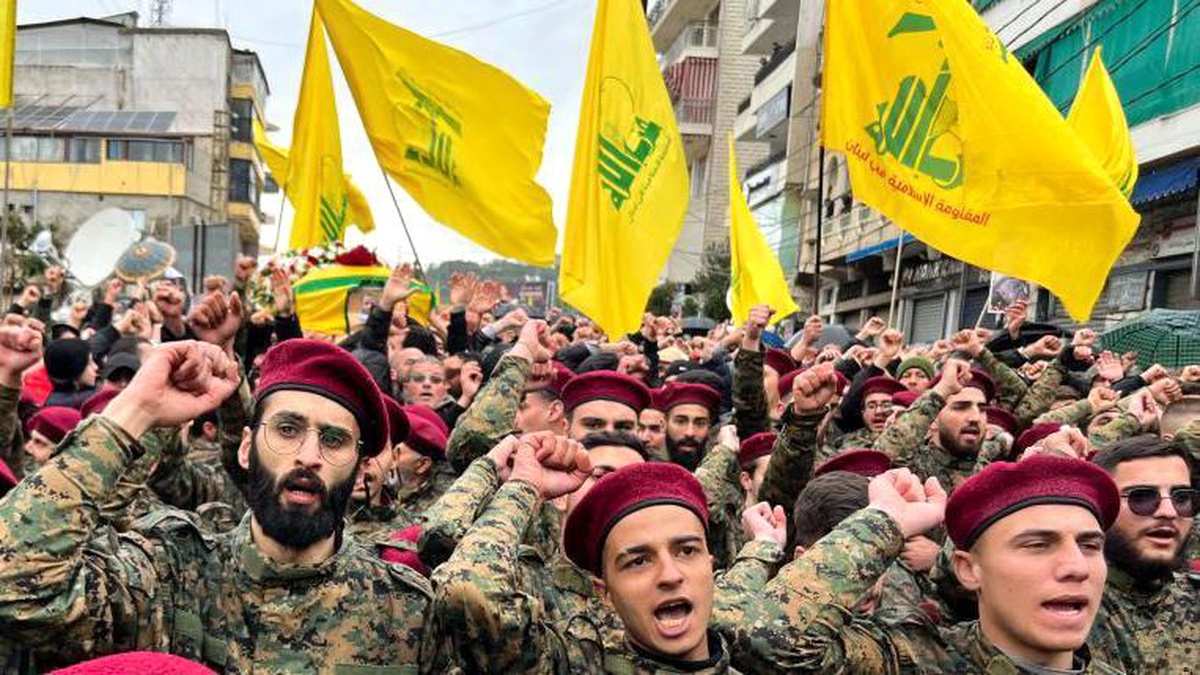 Lübnan\'da Hizbullah Tartışmaları Derinleşiyor