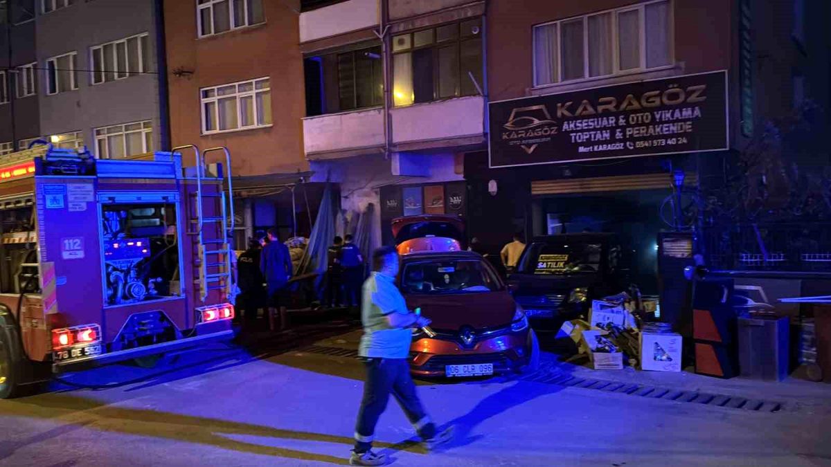 Karabük\'te İş Yerinde Yangın: Maddi Hasar Oluştu
