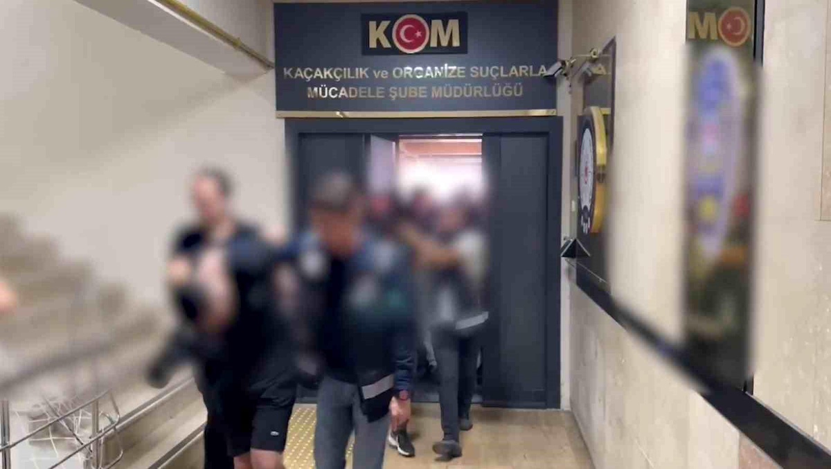 Kayseri\'de Kaçak Alkol Operasyonu