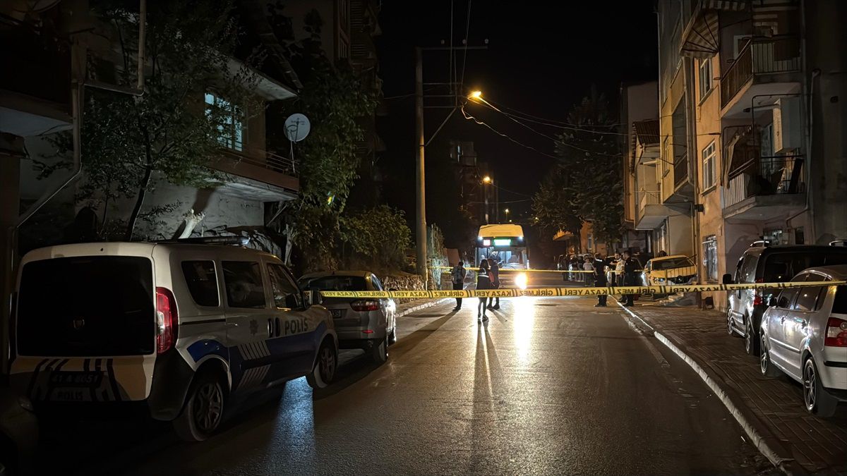 İzmit\'te Silahlı Saldırı: 9 Yaşındaki Çocuk Yaralandı