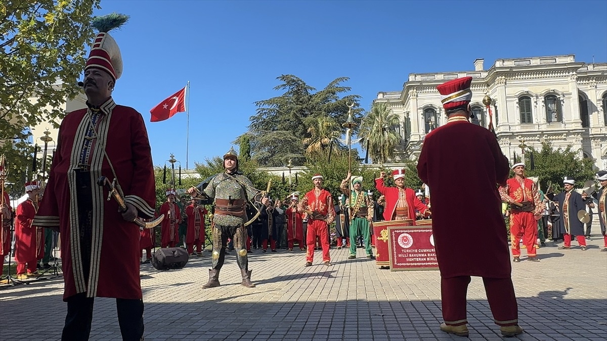 Mehteran Gösterileri Yıldız Sarayı\'nda Sona Erdi