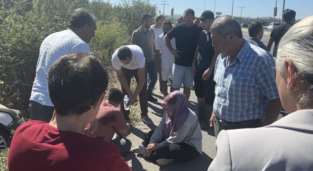 Edremit\'te Trafik Kazası: 4 Yaralı