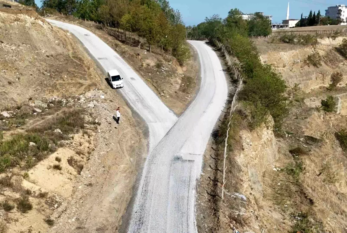 İlkadım\'da Yol Çalışmaları Devam Ediyor