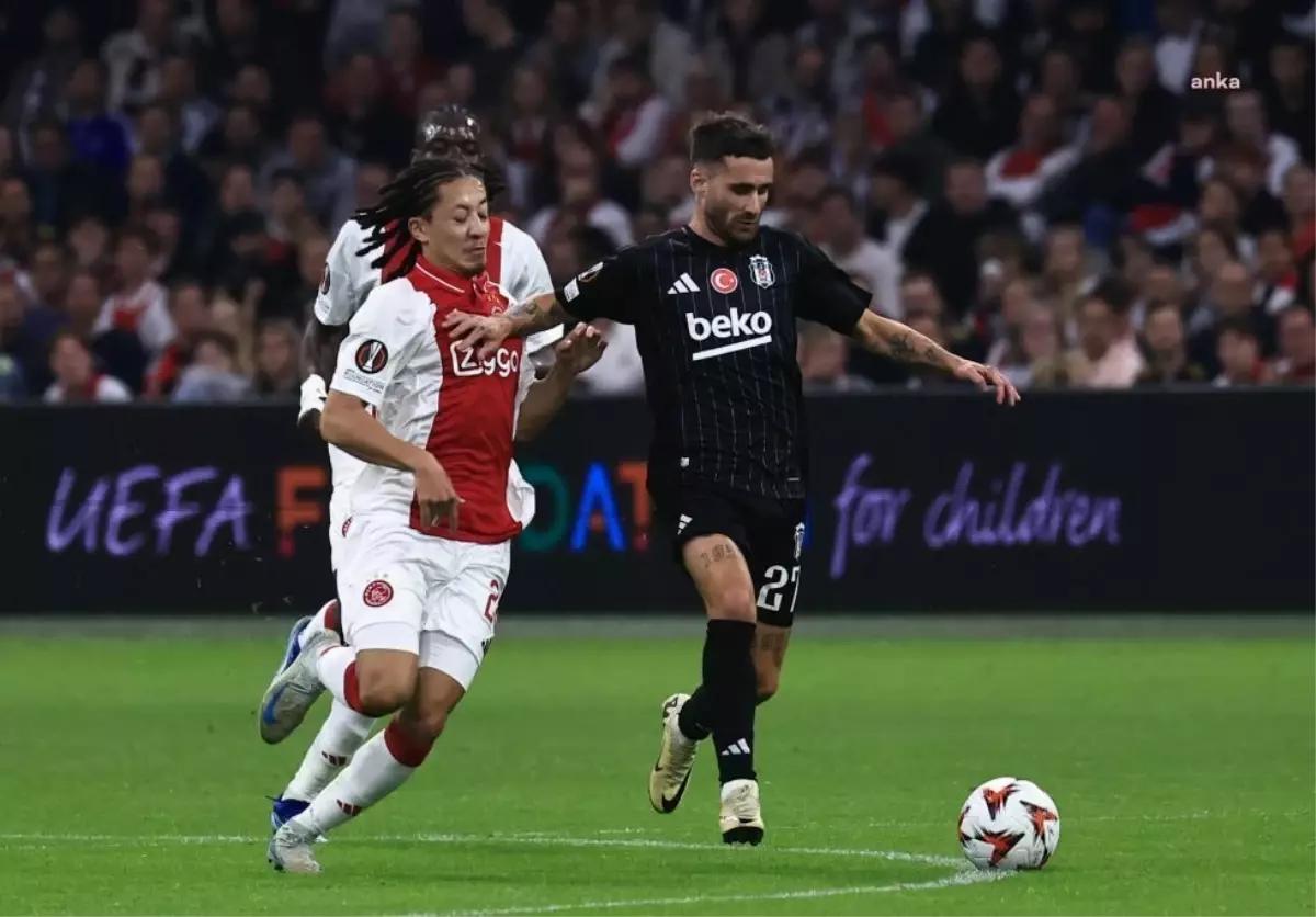 Beşiktaş, Ajax\'a 4-0 Yenildi