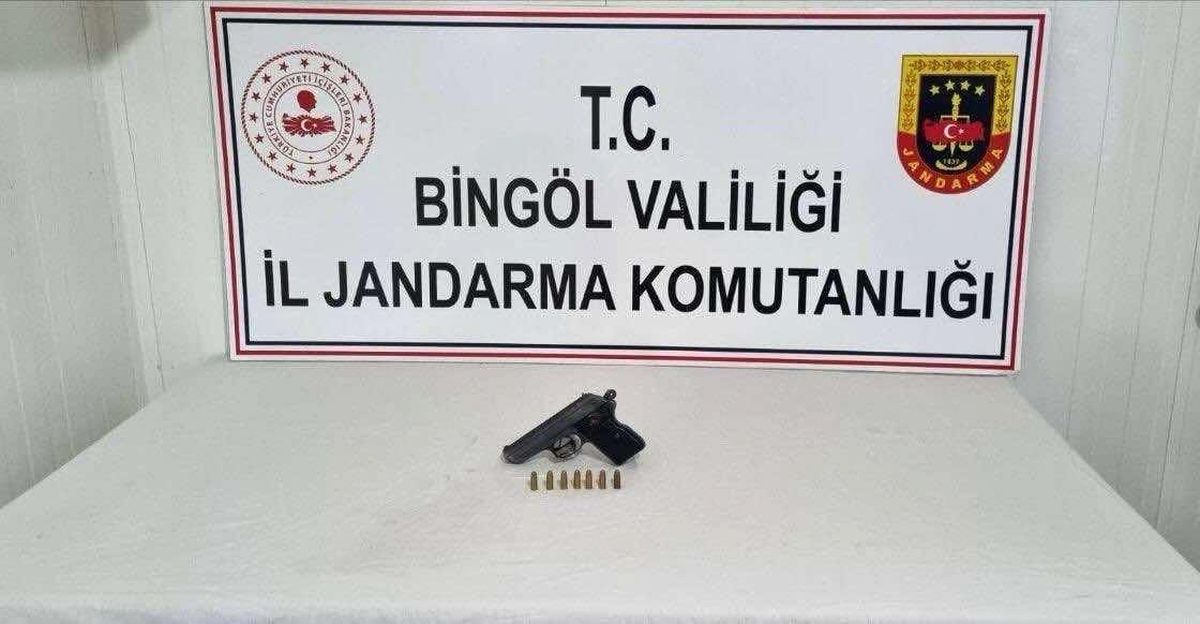 Bingöl\'de Ruhsatsız Tabanca Ele Geçirildi
