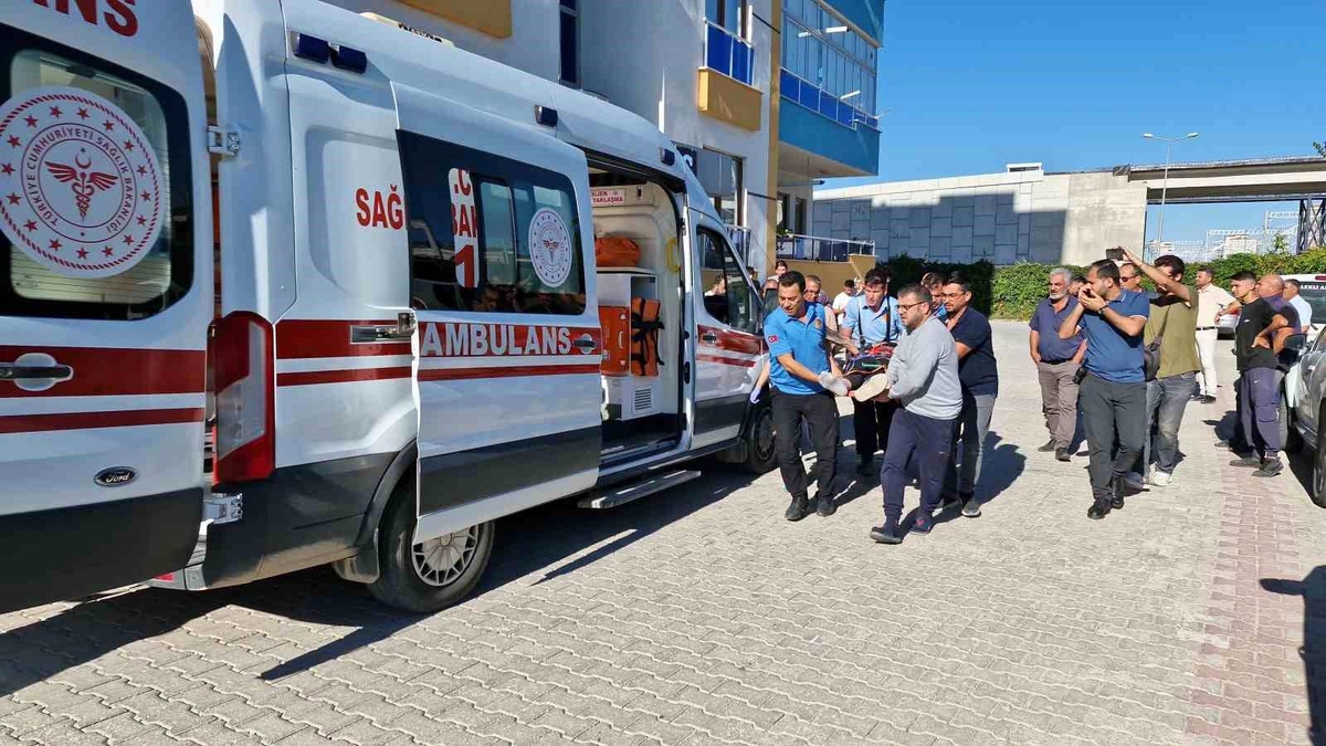 Karaman\'da Asansörden Düşen Kız Yaralandı