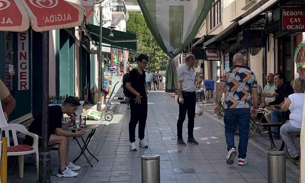 İzmir\'de Silahlı Saldırı: 1 Ölü