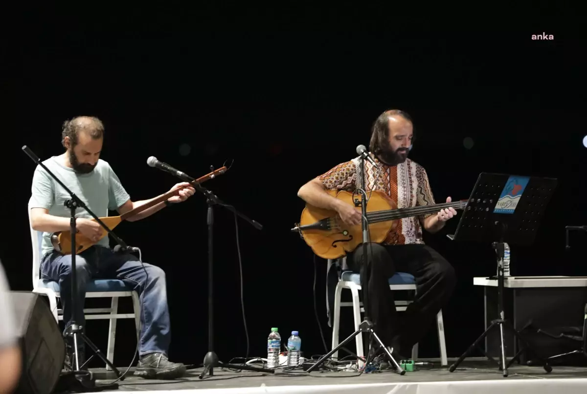 Narlıdere\'de Müzik Ziyafeti: Merih Aşkın ve Onur Tuzlacı Konseri