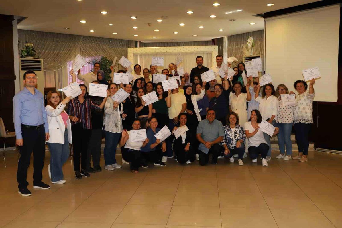 Nazilli\'de 52 Kadın Girişimci E-Ticaret Eğitimi Aldı