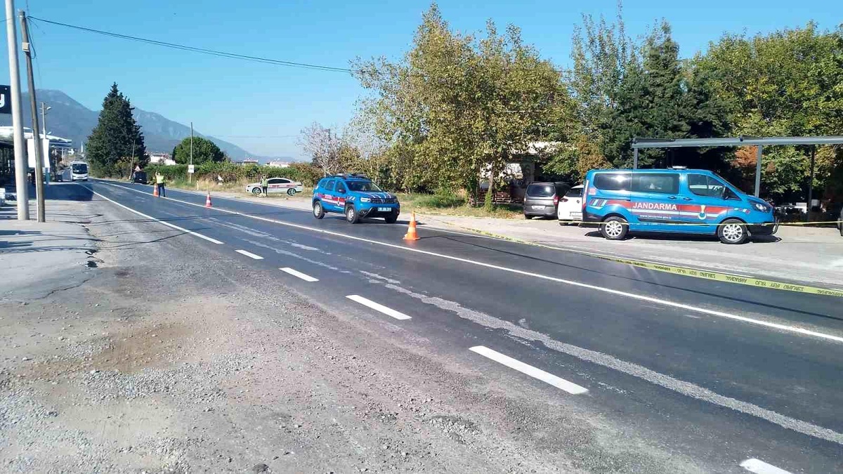 Kuşadası\'nda Trafik Kazası: Genç Hayatını Kaybetti