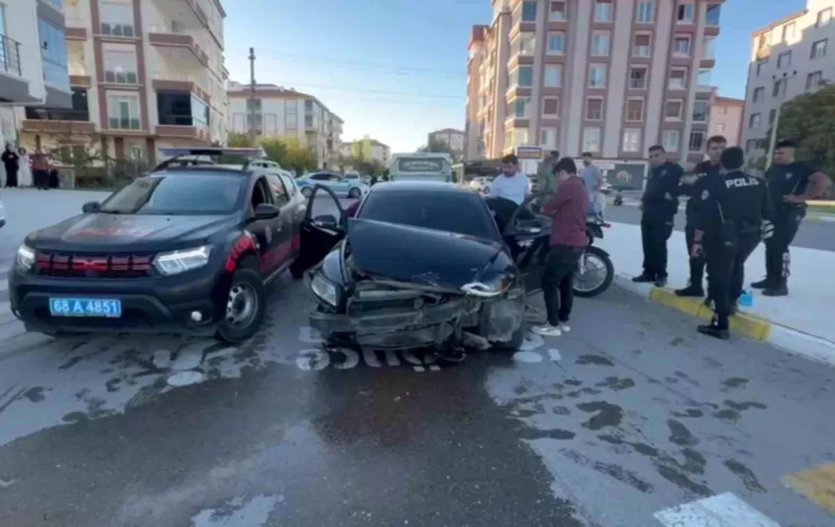 Aksaray\'da Kaçan Sürücü Kaza Yaptı