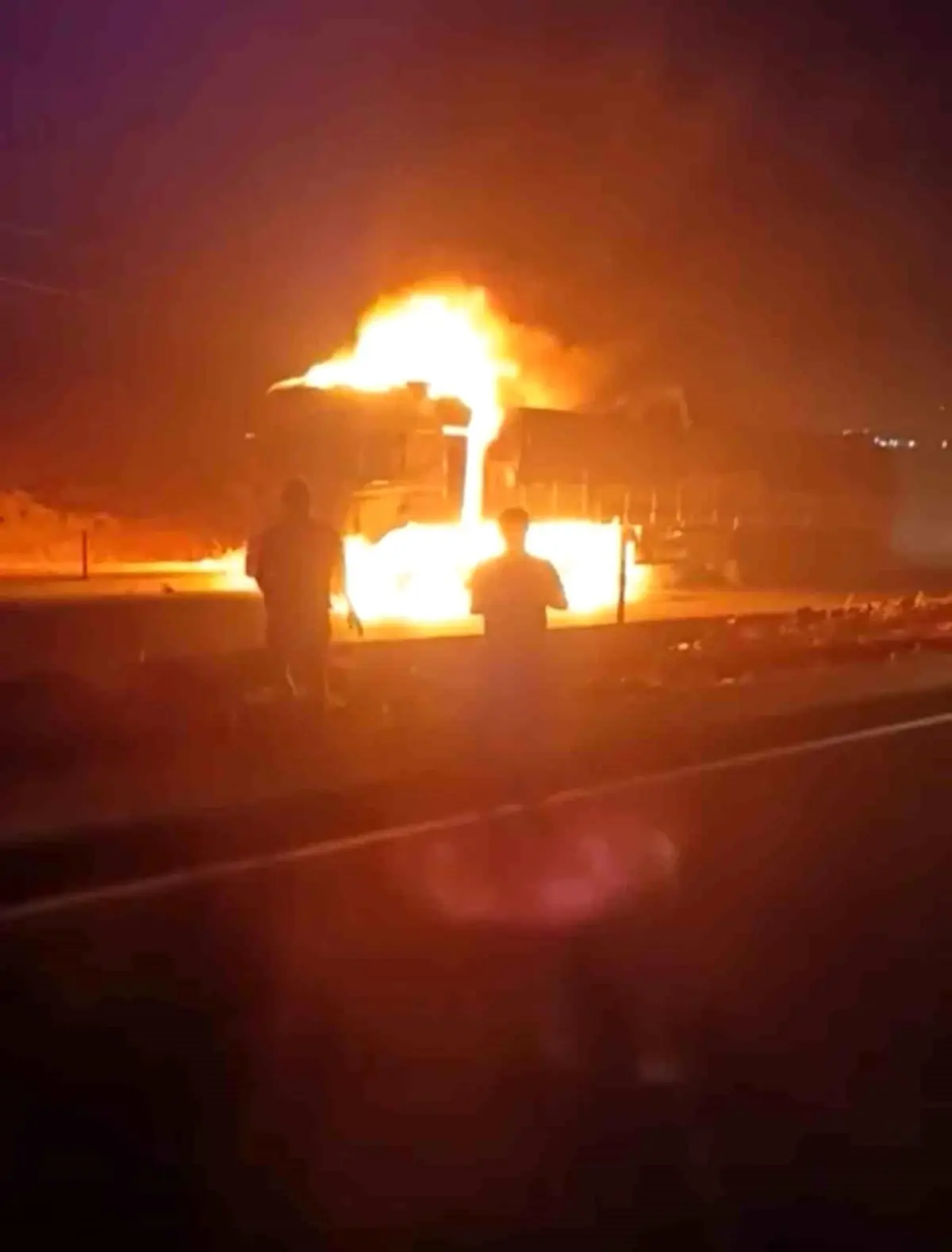 Siverek-Diyarbakır Yolunda Tır Yangını