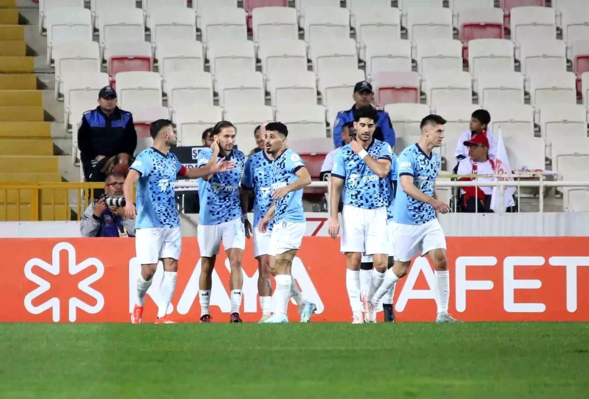 Başakşehir 1-0 Önde: İlk Yarı Sonuçları