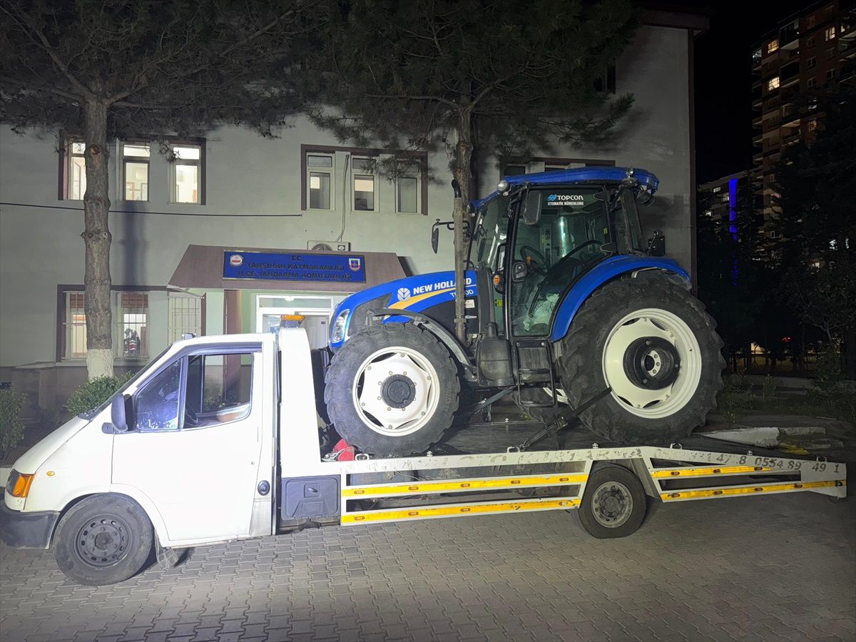 Çalıntı Traktörle Yakalanan Zanlı Tutuklandı
