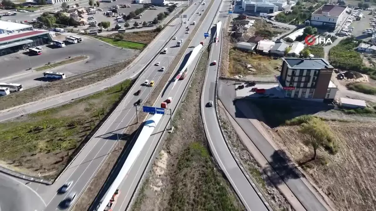 Dev Kanatlar Trafiği Aksattı